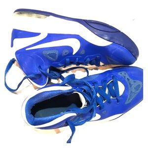 Nike Air Max boys basketball shoes size 7